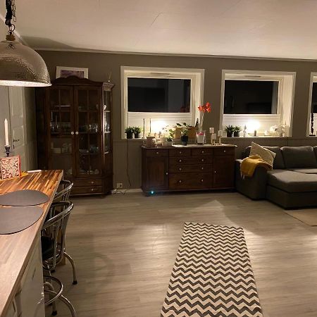 Lyngen, Mackay Appartment, Lyngen Lyngseidet 외부 사진