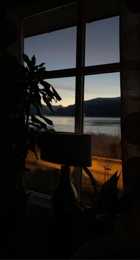 Lyngen, Mackay Appartment, Lyngen Lyngseidet 외부 사진