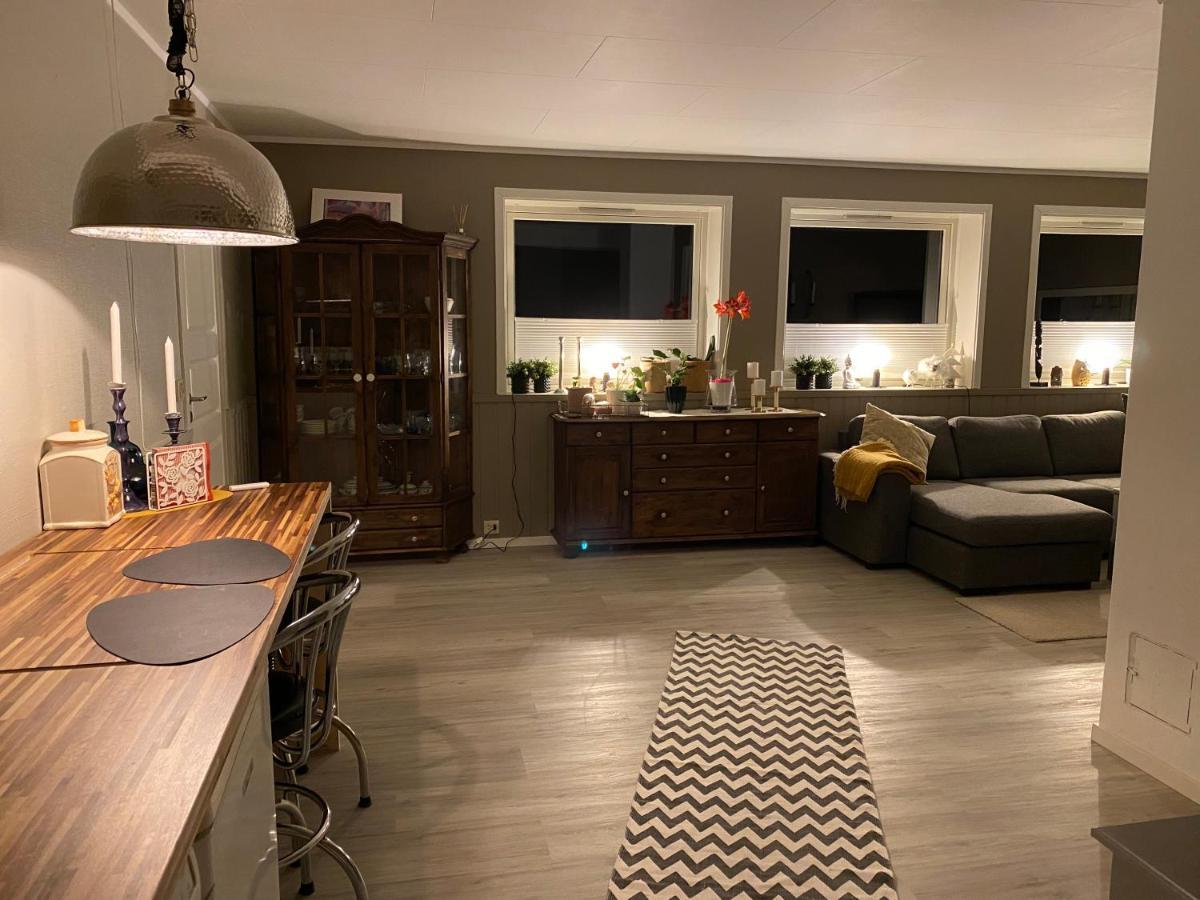 Lyngen, Mackay Appartment, Lyngen Lyngseidet 외부 사진
